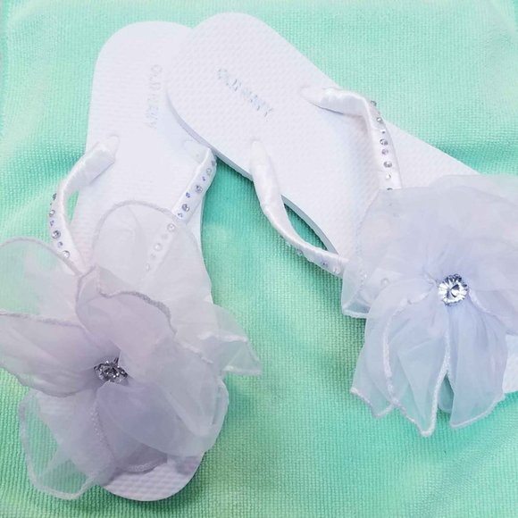 White Floral Flip Flops for Women-Size 7-Hand Crafted-NEW - Picture 4 of 5